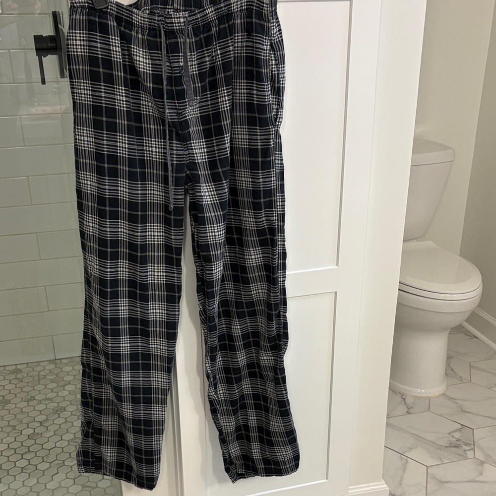 Polo Ralph Lauren Men’s Black & White Plaid Lounge Pants